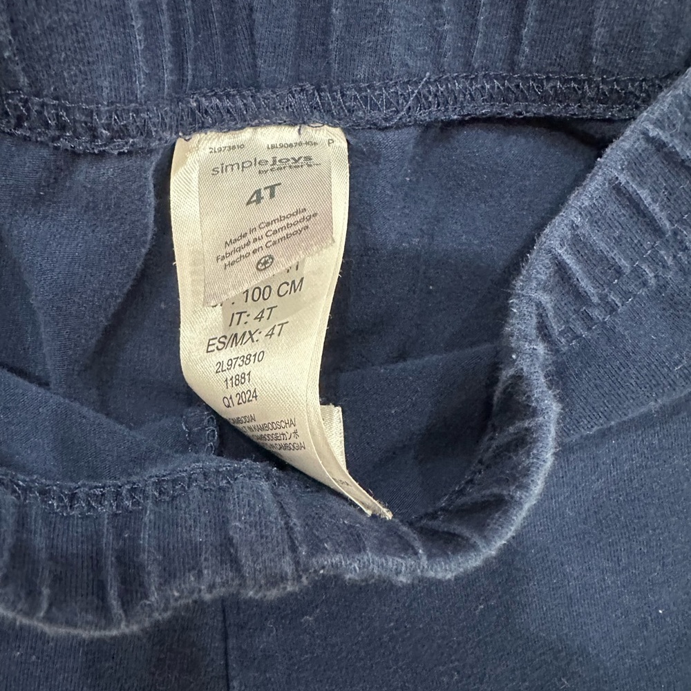 Carter’s Girls Tumbling Shorts Size 4T - Picture 3 of 4